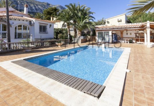Villa en Denia Montgó_piscina