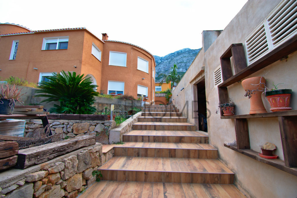 Villa en venta en el Montgó de Denia_entrada